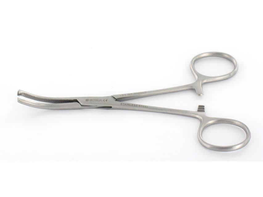 Kocher pensa - curbat - 18 cm - 1x2 - produs medical pentru oferta ZESCORP
